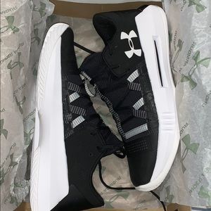 Under Armor Block city 2.0 Volleyball shoes